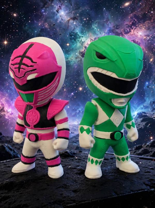 3D spausdintas „Power Rangers“ Žaliasis ir Rožinis reindžeriai – kolekcinės figūrėlės